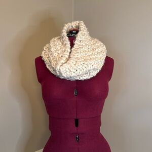 Cream Massimo supply company chunky knit infinity scarf ￼